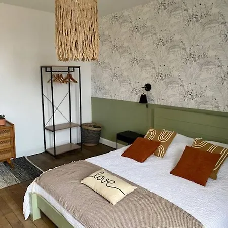 Au Petit Bragard- Triplex Proche Centre Saint-Dizier